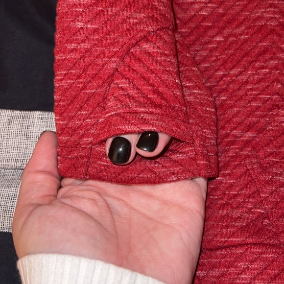 Michelle Mae hethered red quilted quarter button medium - Picture 4 of 4